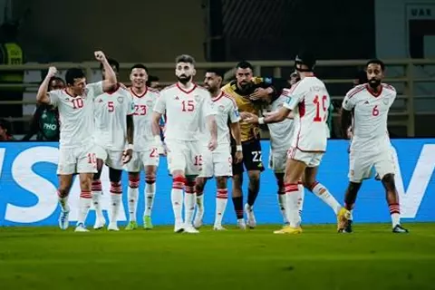 تصفيات آسيا لكأس العالم.. الإمارات تعبر كوريا الشمالية وفوز هام لعمان أمام الكويت